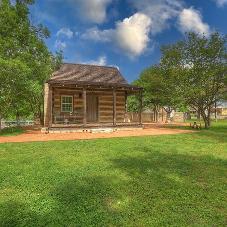 Willa Town Creek Cabin Walk To Main St Fredericksburg Zewnętrze zdjęcie