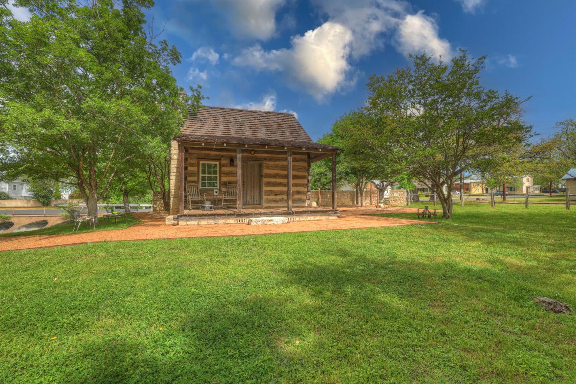 Willa Town Creek Cabin Walk To Main St Fredericksburg Zewnętrze zdjęcie